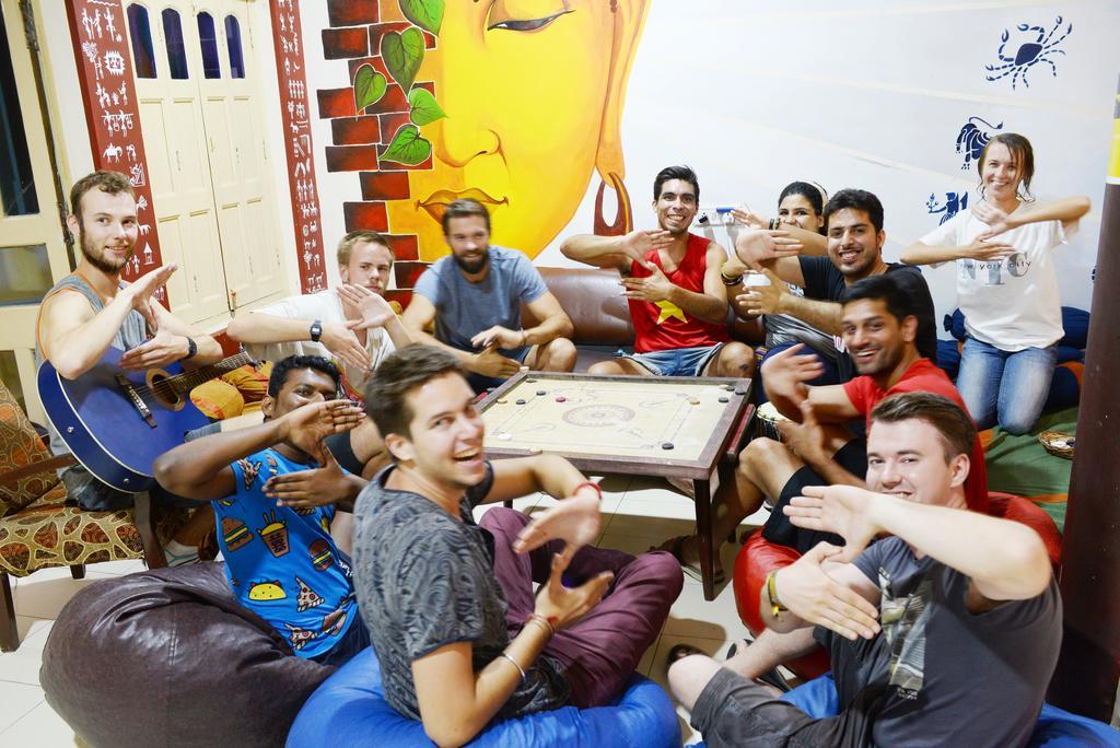 Zostel Varanasi Hostel Buitenkant foto