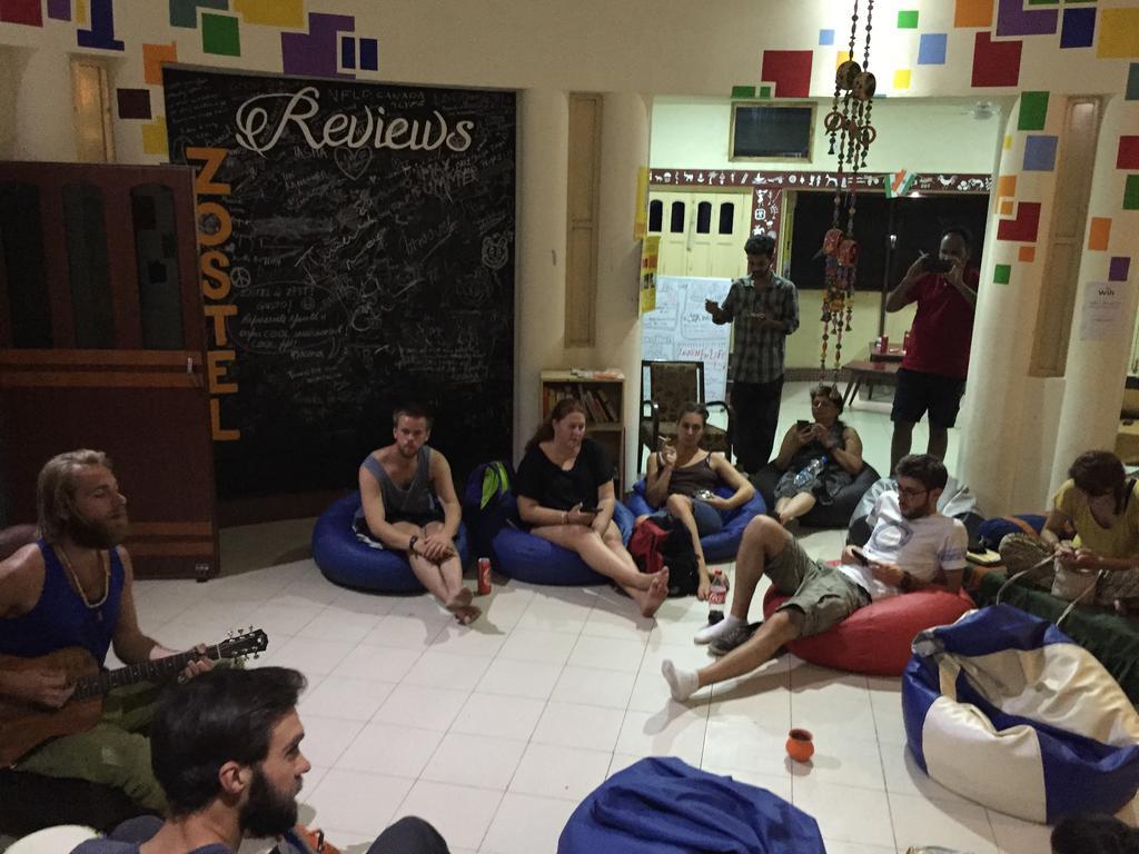 Zostel Varanasi Hostel Buitenkant foto